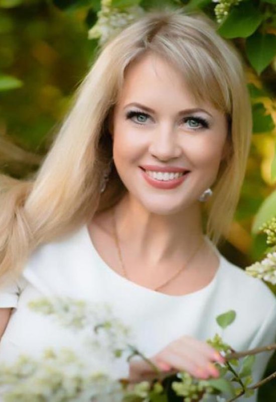 Elena • 47 • Russia