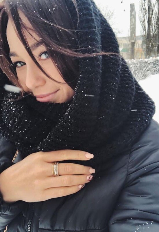 Kate • 28 • Russia
