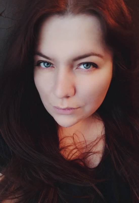 Elena • 30 • Russia