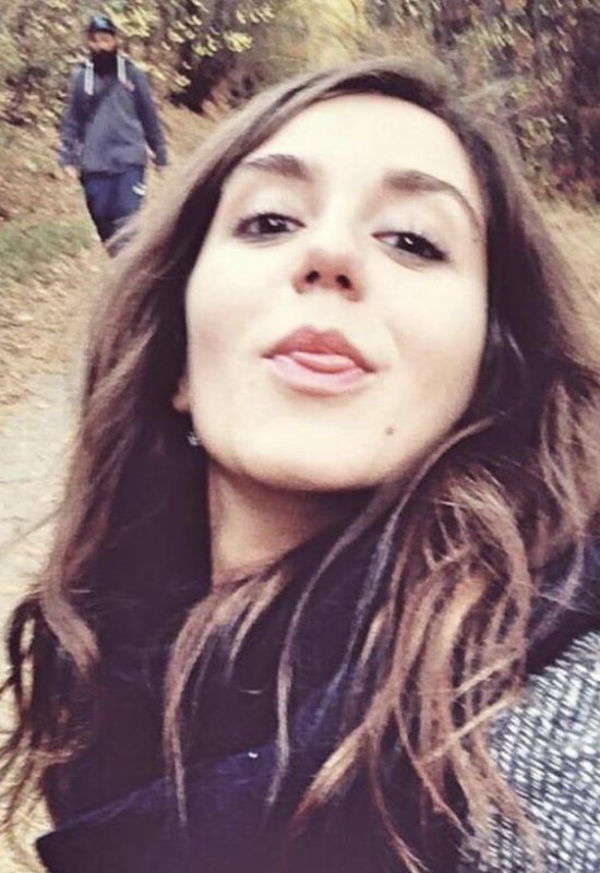 Karina • 39 • France