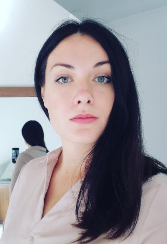 Natalia  • 36 • France