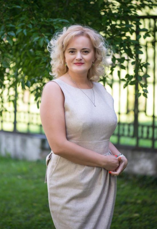 Olga • 52 • Belarus