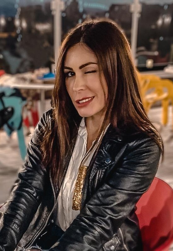Svetlana • 44 • France