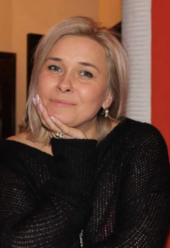 Natalia • 51 • France