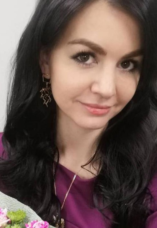 Natasha • 38 • Ukraine