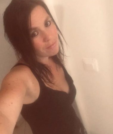 Julie, 40