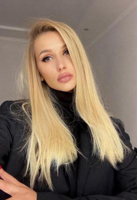 Anna  • 36 • Belarus
