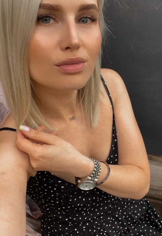 Anastasiia • 40 • Germany