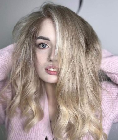 Daria, 27