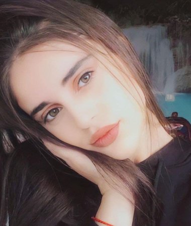 Alina, 25