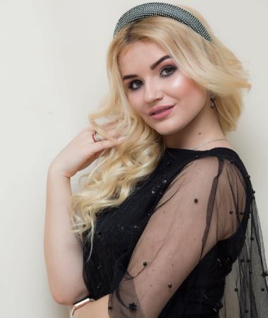 Anastasiia, 24
