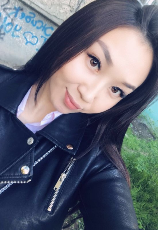 Ase • 31 • Kazakhstan