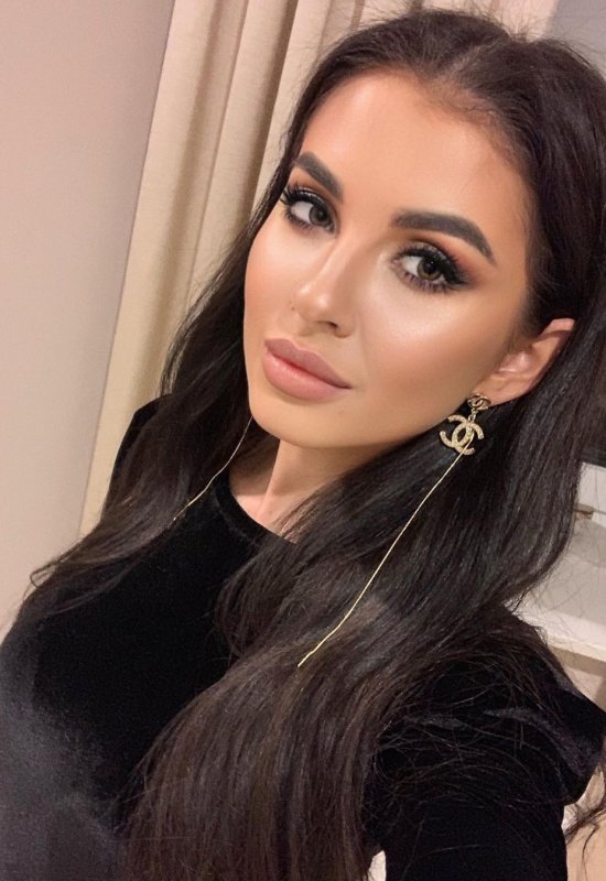 Christina • 32 • Belarus
