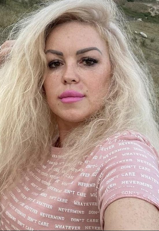 Elya  • 53 • Russie