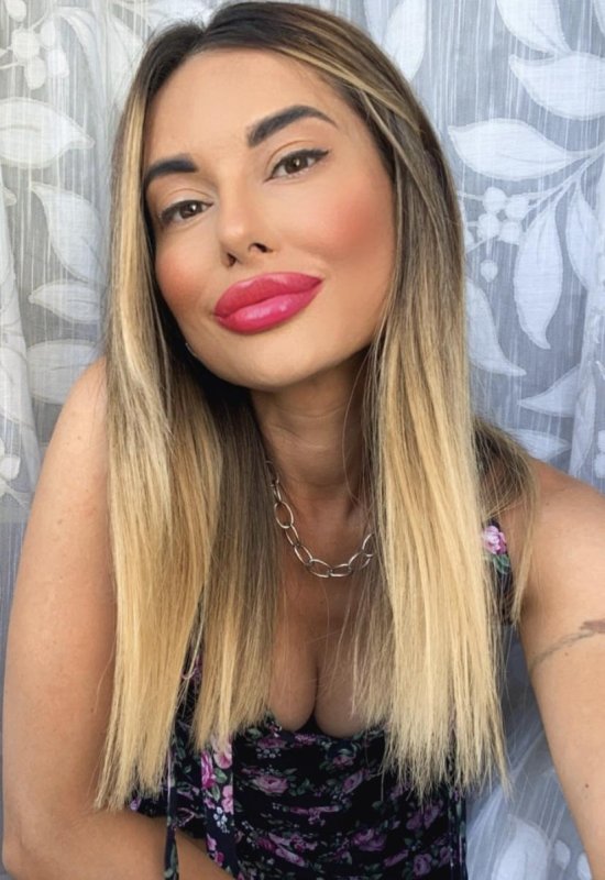 Eva  • 37 • Ukraine 🇺🇦