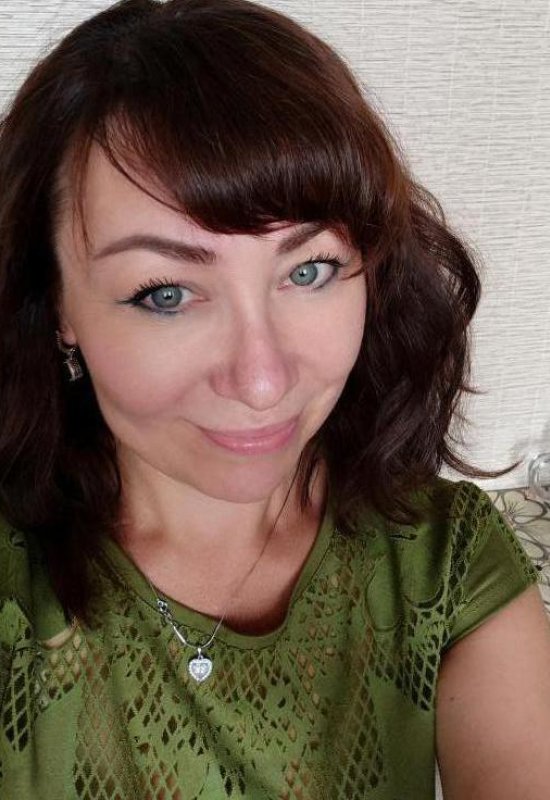 Maria • 40 • Russia