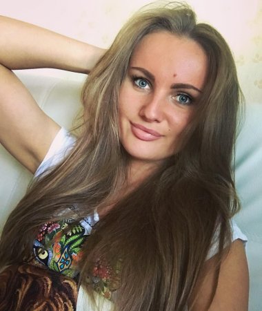 Marina, 36
