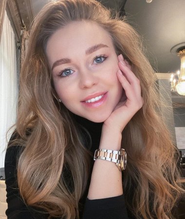 Nina, 34