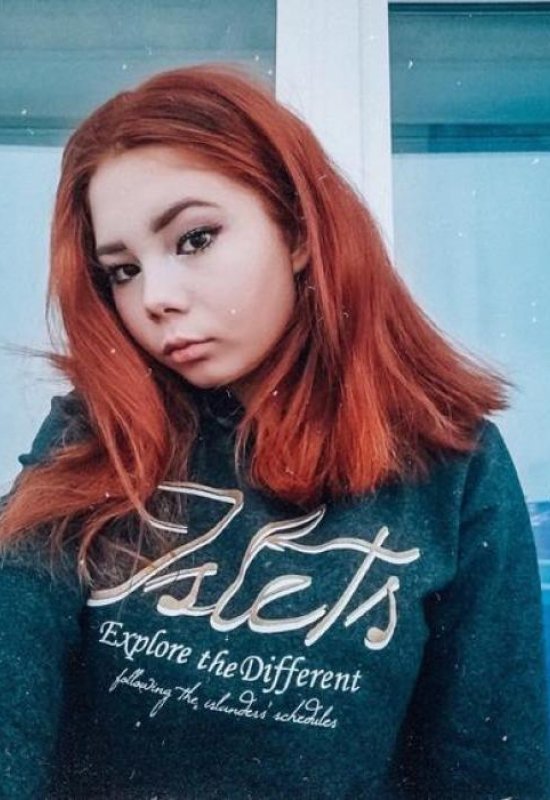 Yana • 24 • Україна