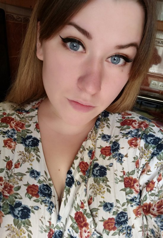 Alina • 28 • Ukraine 🇺🇦