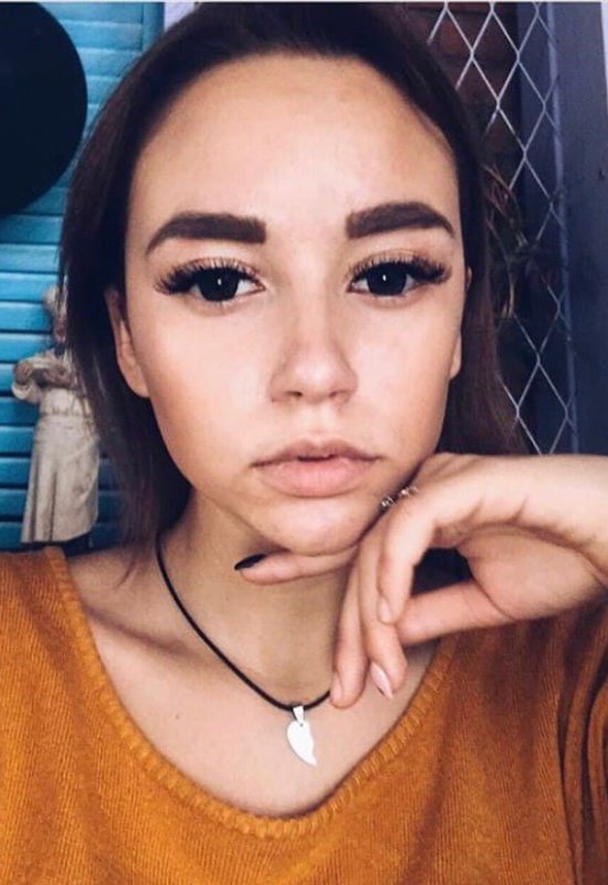 Daria • 25 • Ukraine