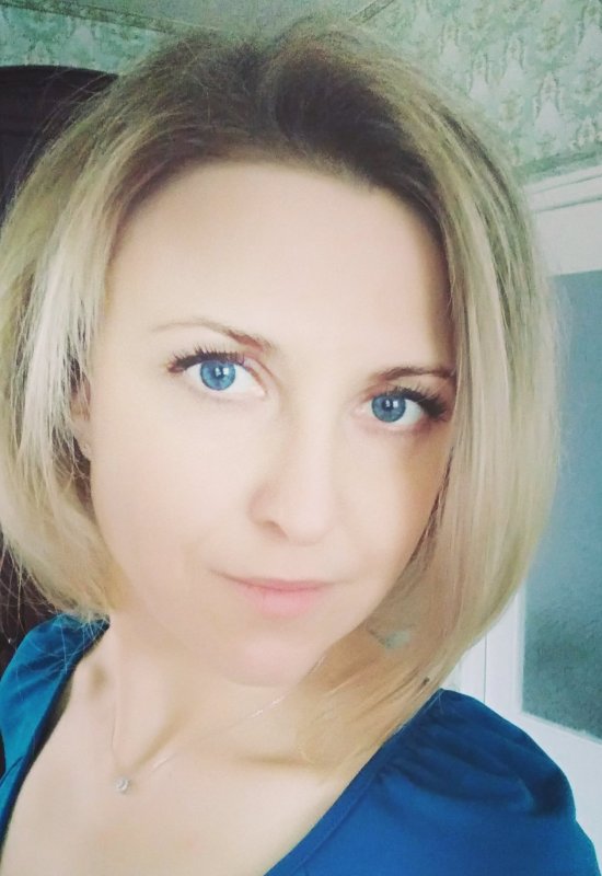 Anna • 41 • Biélorussie