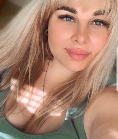 Anastasia, 30