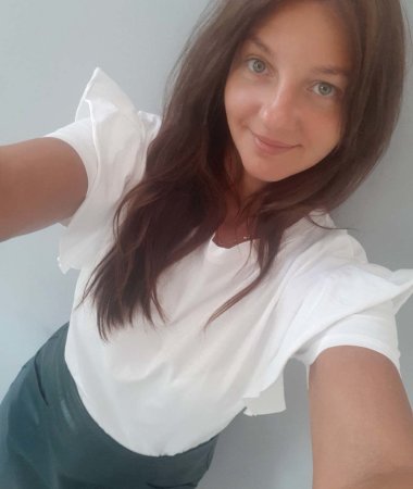 Maria, 26