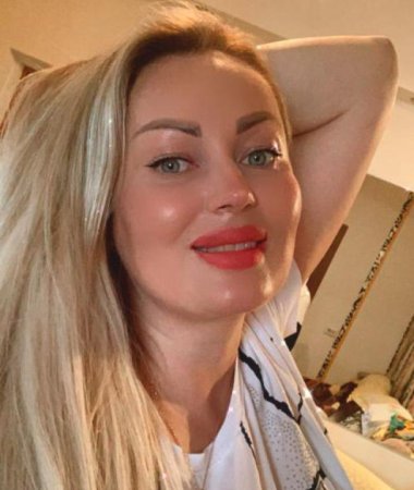 Tatiana, 40