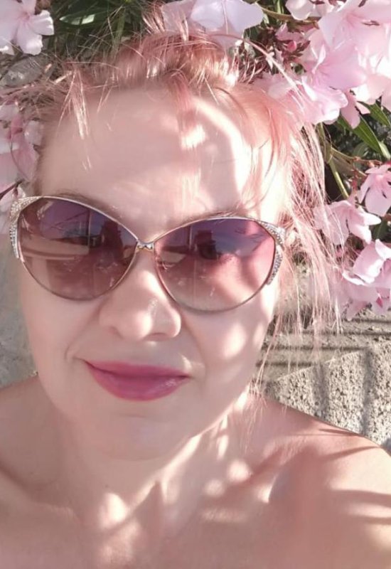Elly • 51 • Russia