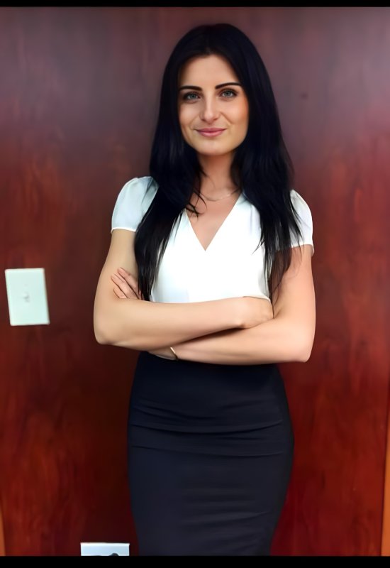 Olga • 36 • Belarus