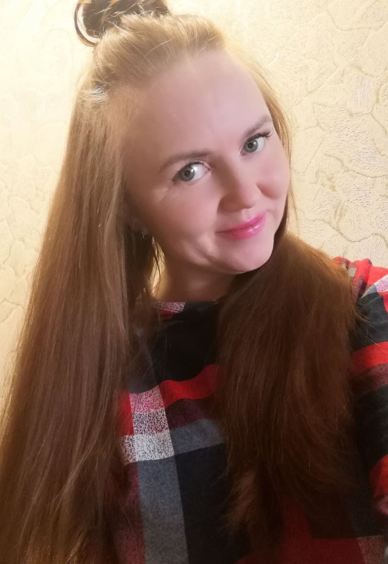 Olga • 47 • Russia