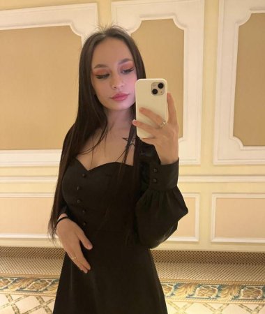 Katya , 23