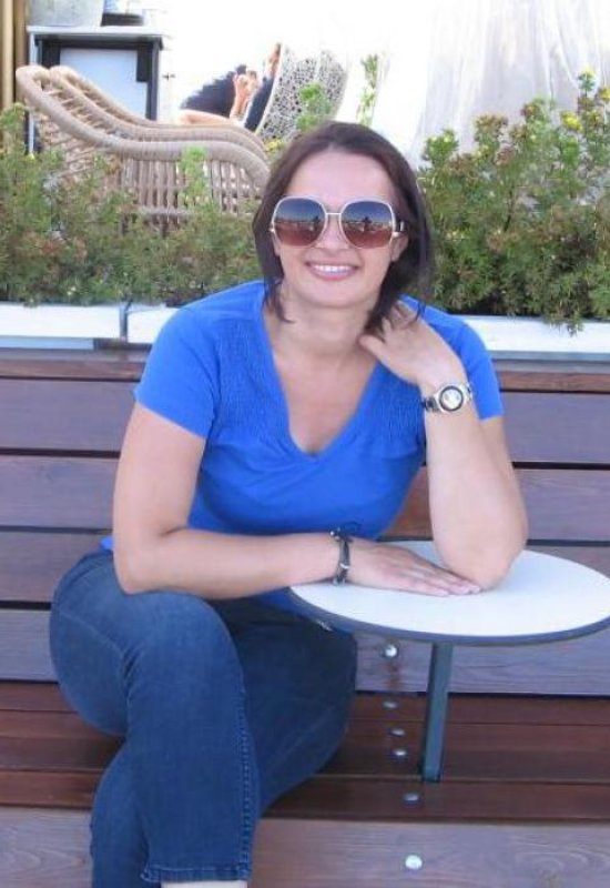 Irina • 38 • Russie