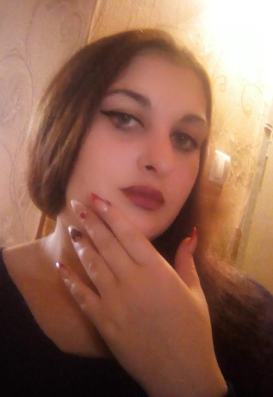 Irina • 36 • Ukraine