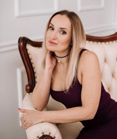 Irina, 44