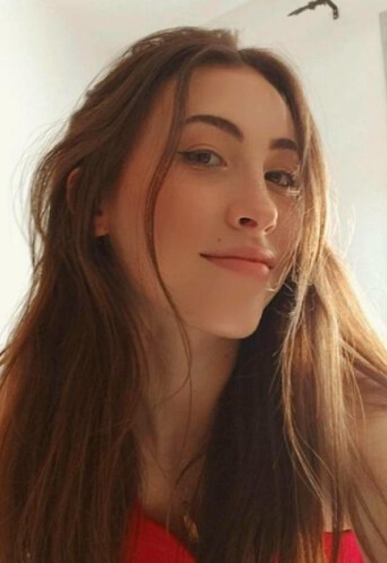 Lucie • 23 • France