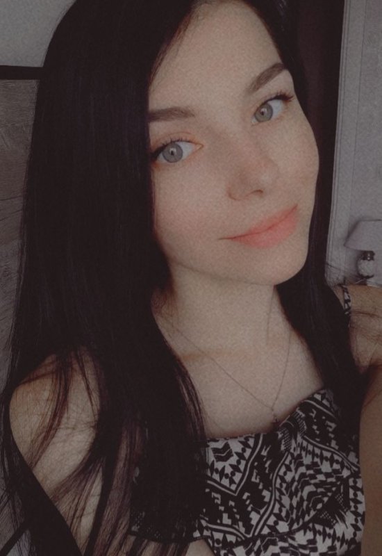 Anne • 26 • Biélorussie