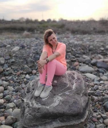 Anna, 41