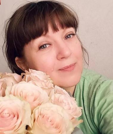 Dara, 48