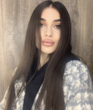 Alona, 26