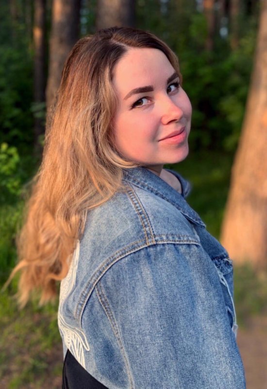 Galina • 37 • Russia