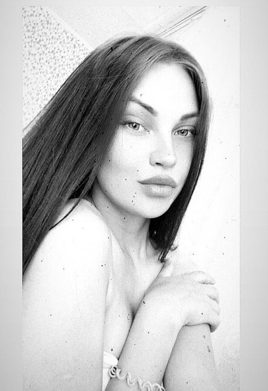 Alena • 26 • Russia