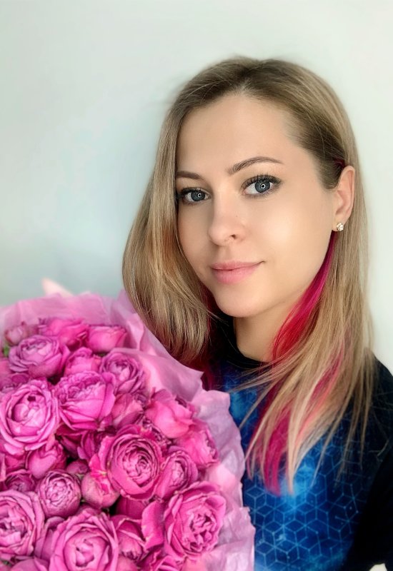 Marina • 34 • Russie