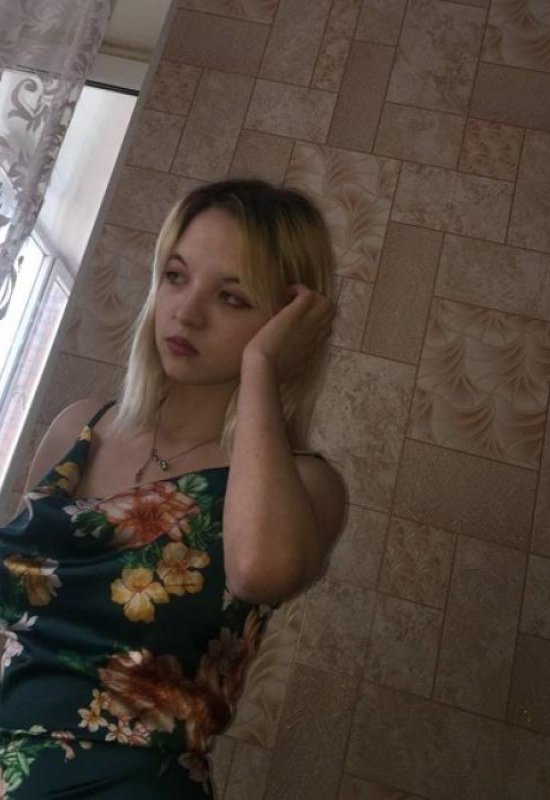 Olesya • 28 • Germany