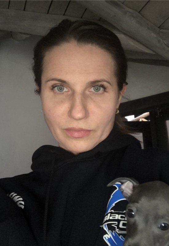 Viktoria • 49 • Russia