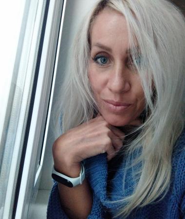 Alena, 45