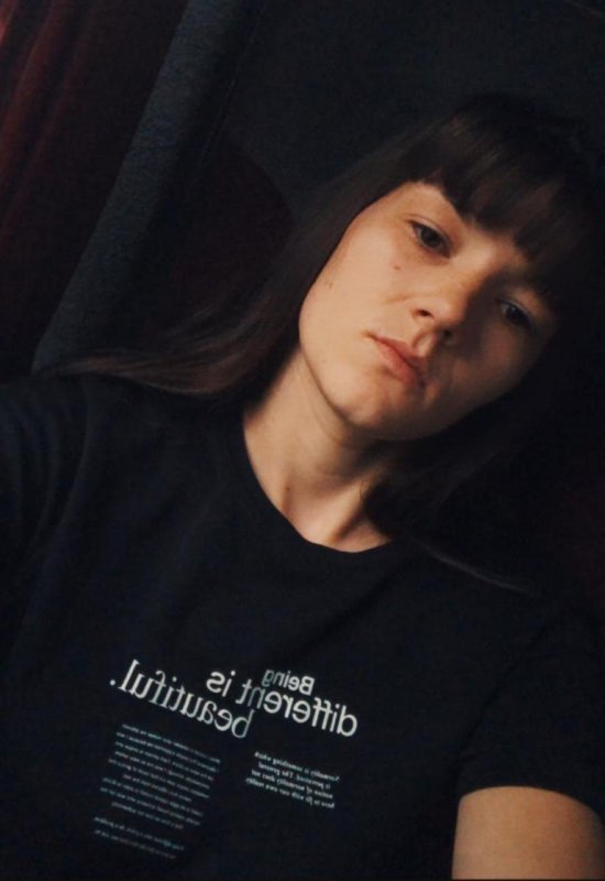 Vika • 31 • Germany