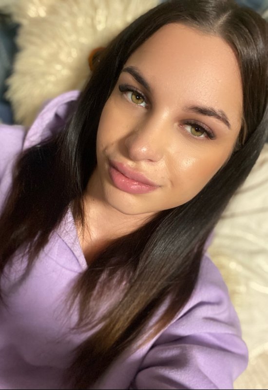 Kristina • 25 • Ukraine