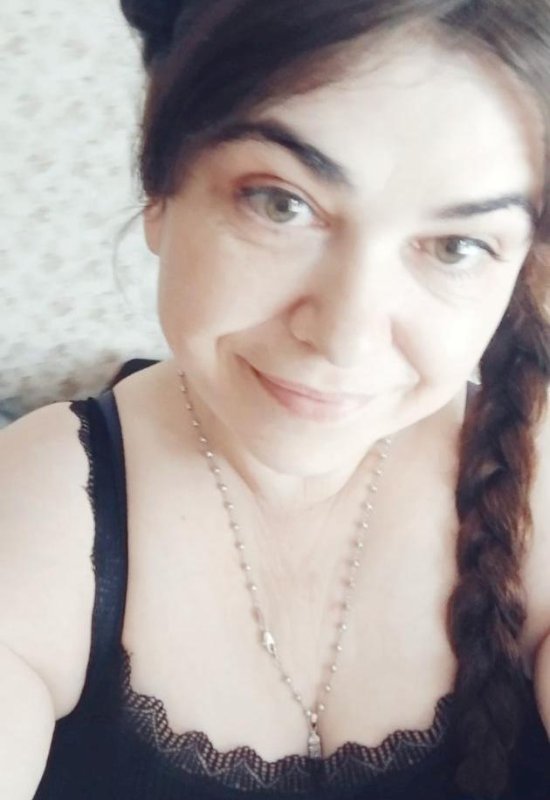 Elena • 43 • Russie